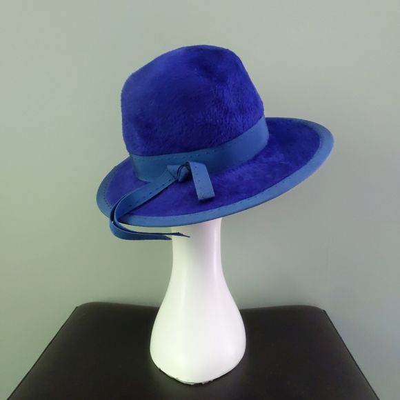 Vintage 1960s Empress Royal Blue Mod Fuzzy Fur Felt Wide Brim Floppy Hat - Picture 3 of 9